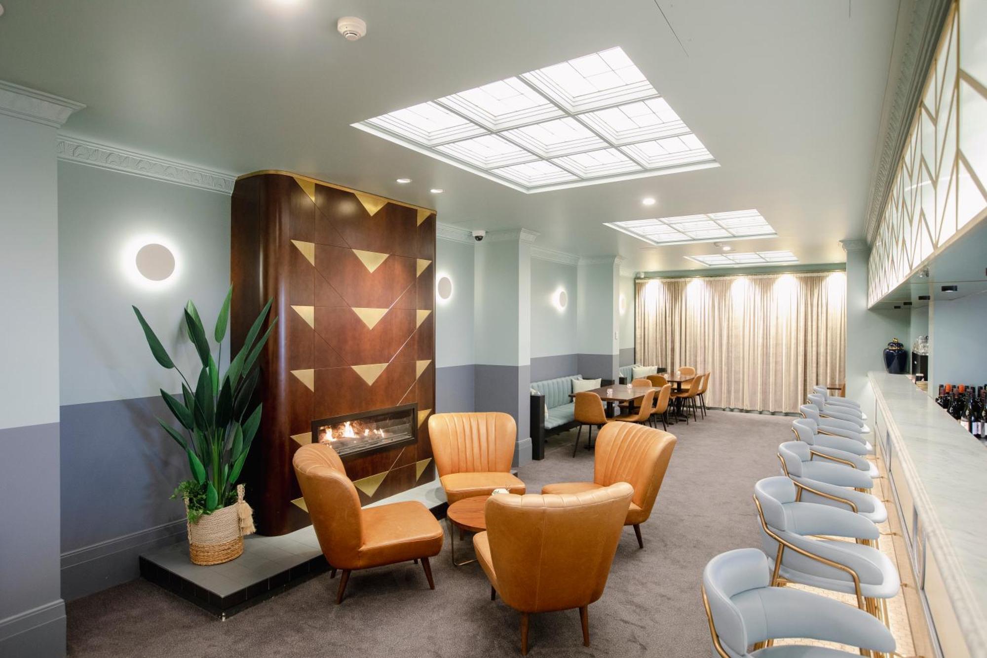 Tattersalls Hotel Армидейл Экстерьер фото